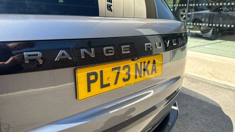 Land Rover Range Rover 3.0 D300 SE 4dr Auto Diesel Estate